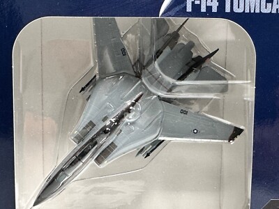 GULLIVER F-14 TOMCAT VF-154 BLACK KNIGHTS 1:200 WORLD AIRCRAFT