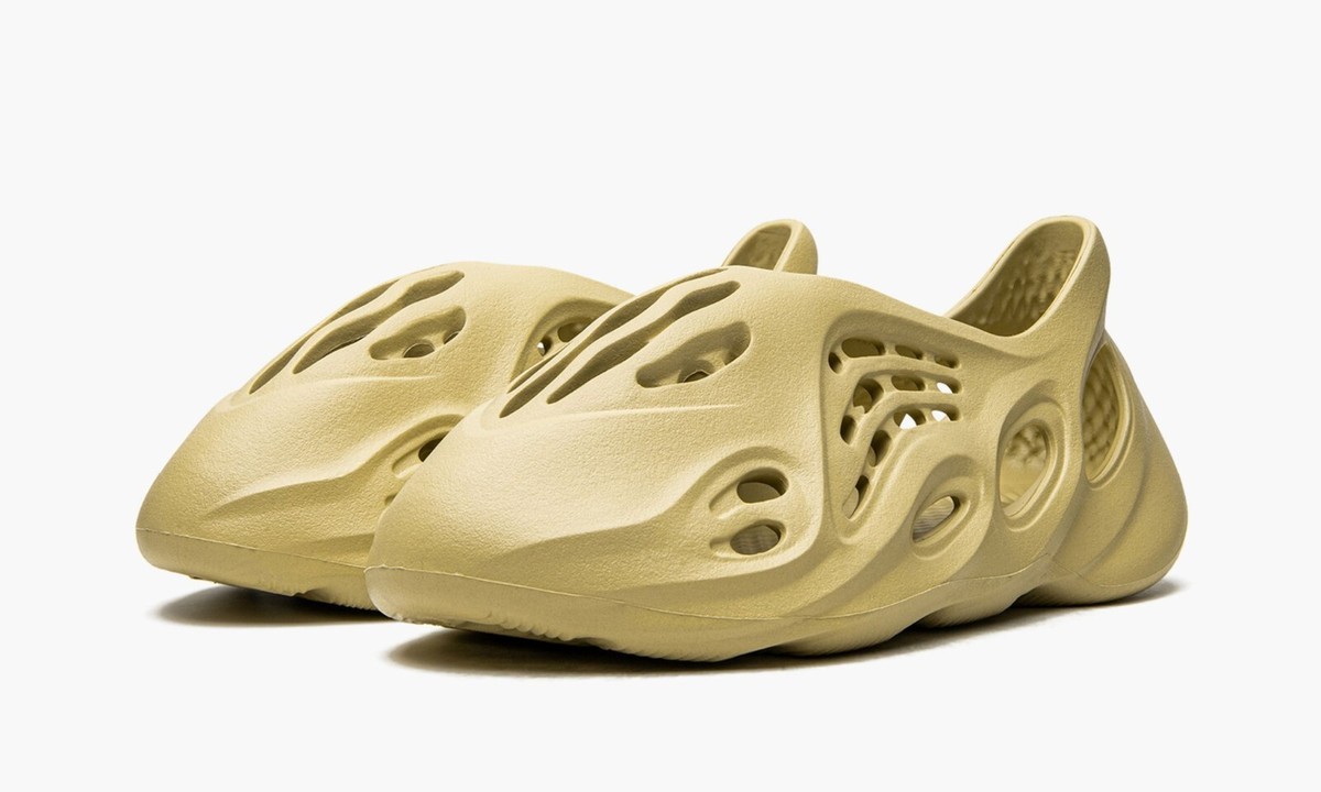 adidas Yeezy Foam Runner Sulfur GV6775 - All Sizes - Express
