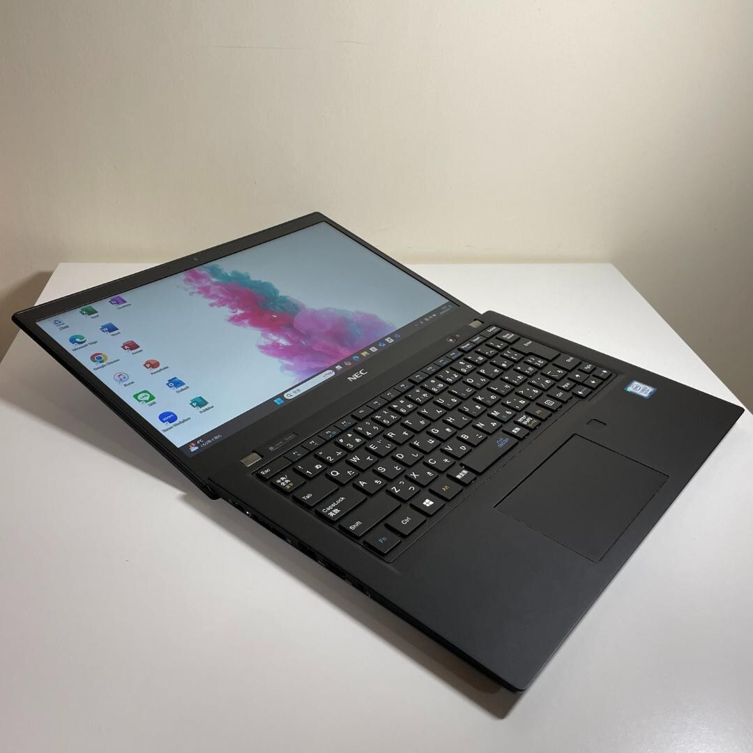 NEC Lavie Direct PM PC-GN164ZELG Core i5-8265U 8GB RAM 256GB SSD