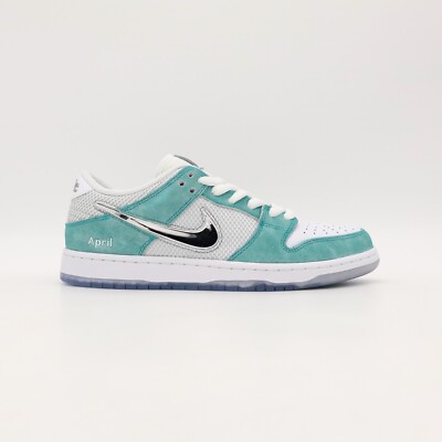FD2562-400 APRIL SKATEBOARDS Nike SB Dunk Low Pro QS Turbo Green