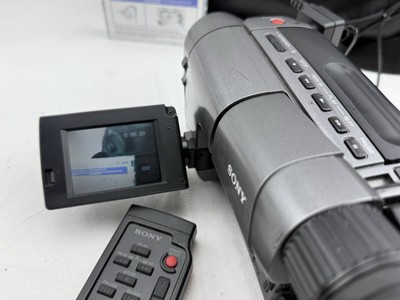 Sony Handycam CCD-TRV12 8mm Analog Camcorder for sale online | eBay