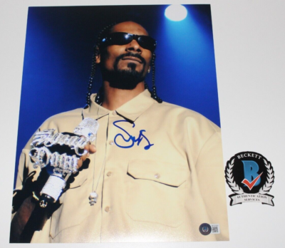 SNOOP DOGG SIGNED WEST COAST RAPPER CALIFORNIA 187 11x14 PHOTO