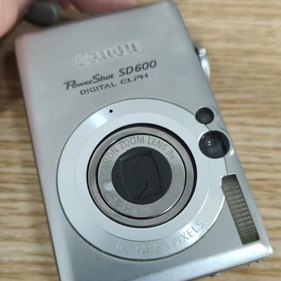 Canon SD600/ IXUS 60/IXY 70 Digital Camera 6 MP 3X Optical Zoom