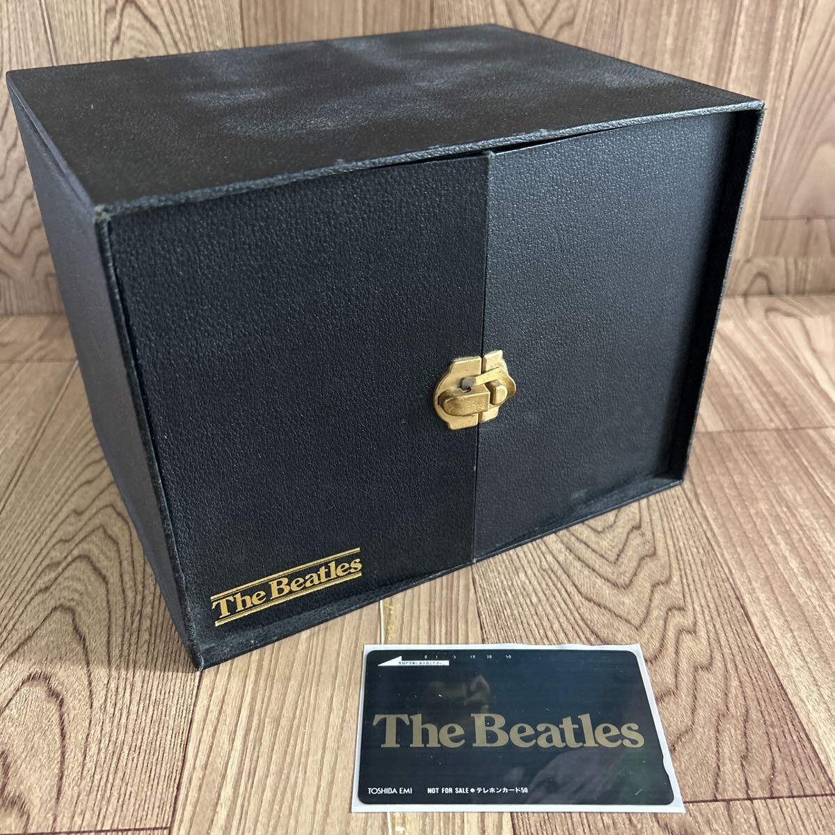 アート・デザイン・音楽 THE BEATLES MONTHLY BOX アート・デザイン
