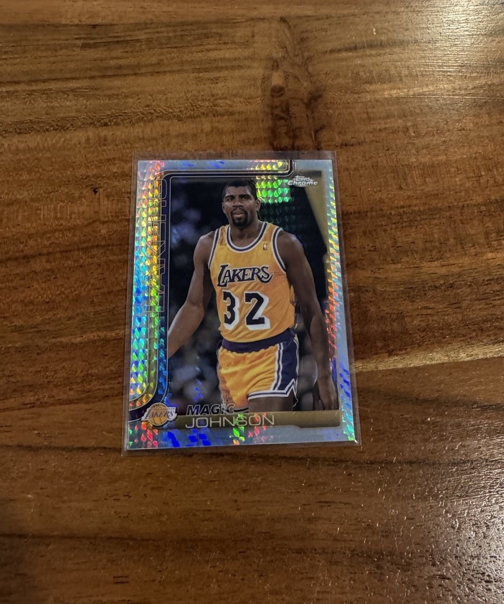 Magic Johnson 2025-2026 Topps Chrome NBA Prism Refractor SP NRMT+