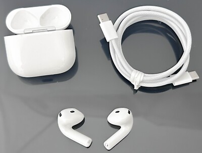 Apple AirPods 4 w. ANC & USB-C / Qi Wireless Charging Case NEW NO