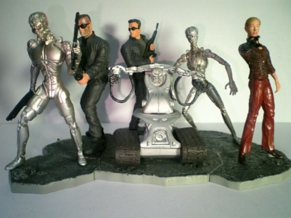 DREAMAZZ Terminator 3 Box of 12 Figures Set T-900/T-850/TX