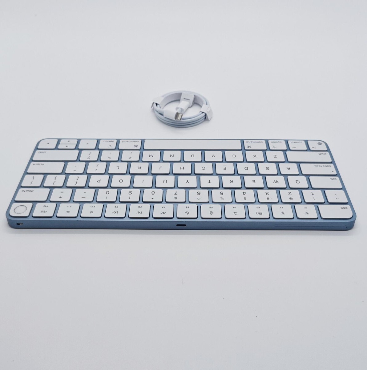 Apple  Magic Keyboard with Touch ID ブルー Amazon.com: Apple
