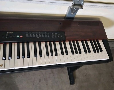 Yamaha P-120 Keyboard Electronic Piano Synthesizer With Stand Read