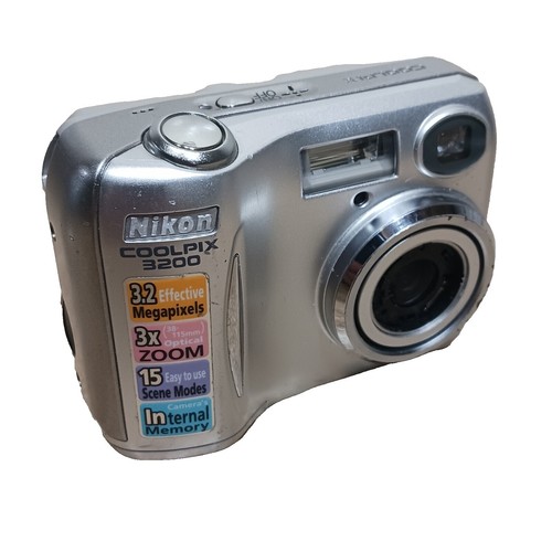 Nikon COOLPIX 3200 3.2MP Digital Camera – Silver – Does Not Turn