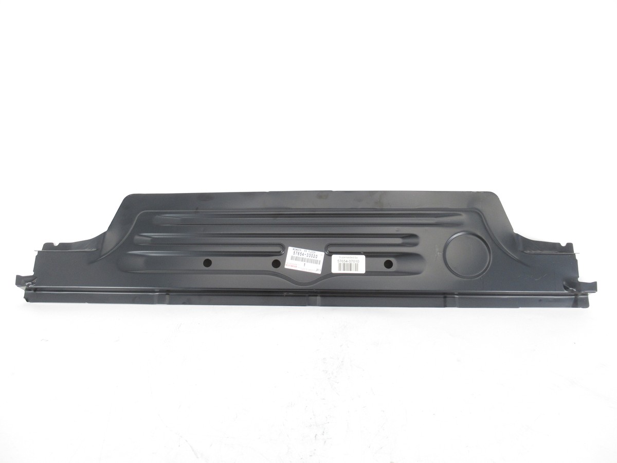 Genuine OEM Toyota Lexus 57654-07010 Rear Crossmember 05-12 Avalon