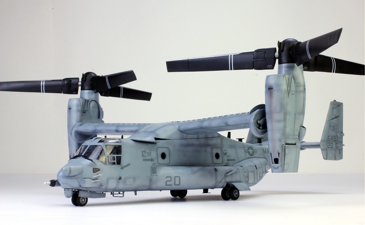 Pre-Order) USMC MV-22 Osprey (02 bladed options) 1:48 Pro Built