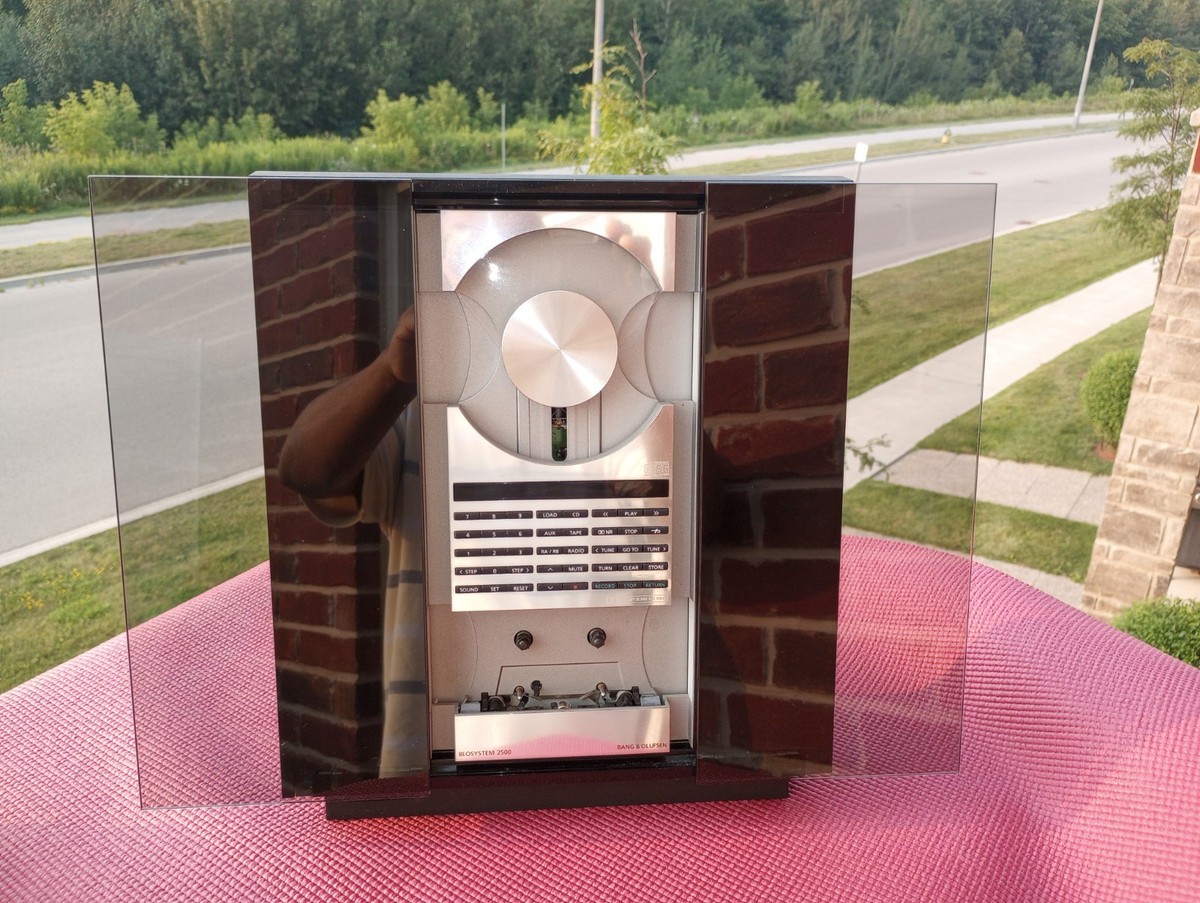 Bang & Olufsen B&o Beosystem 2500+ SPEAKERS.Works but Needs repair
