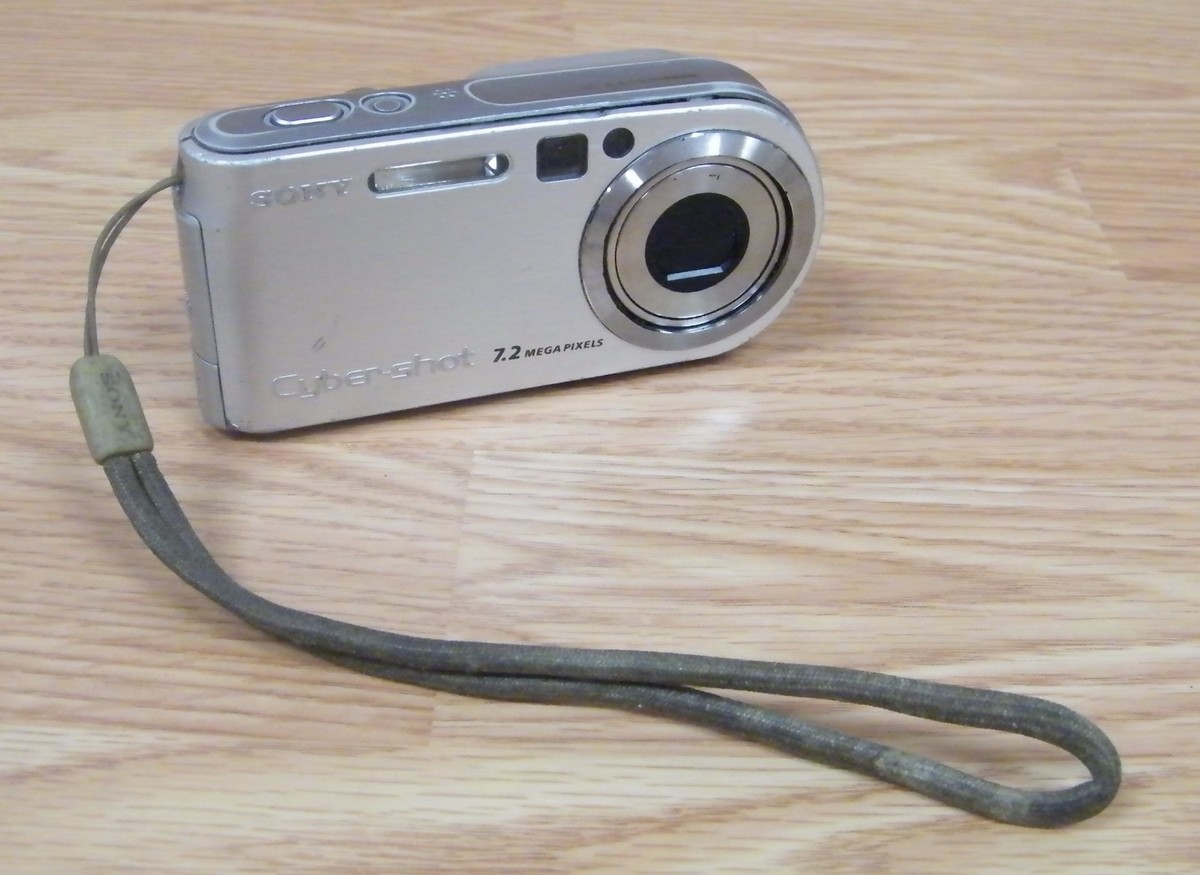 FOR PARTS* Sony Cyber - Shot (N50) 7.2 Mega Pixels Digital Camera
