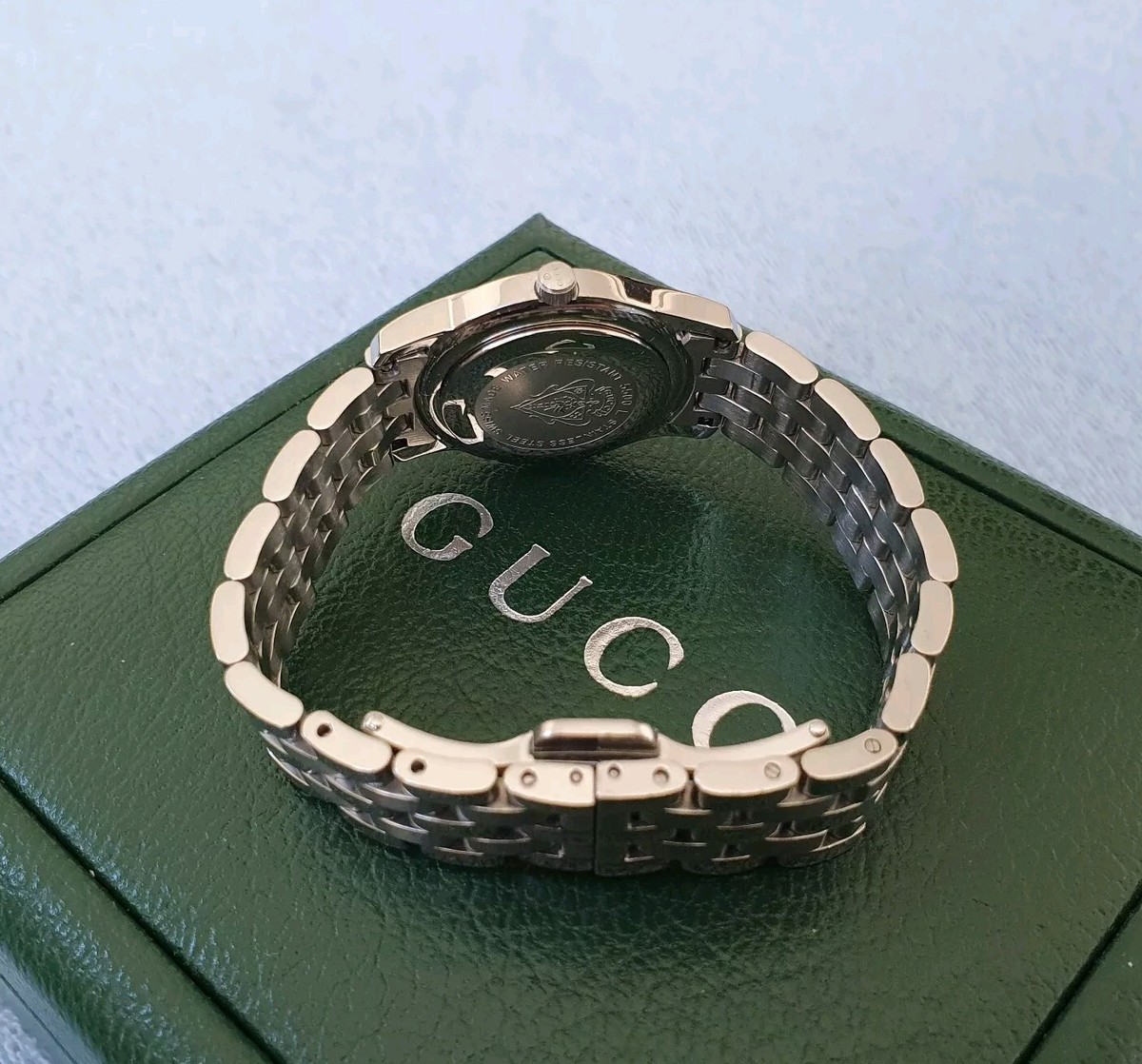 Gucci 5500L Women's Watch with Diamond Bezel and Hour Markers