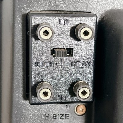 Sony Trinitron KV-1020 Portable Color TV 10 Inch CRT Retro Vintage