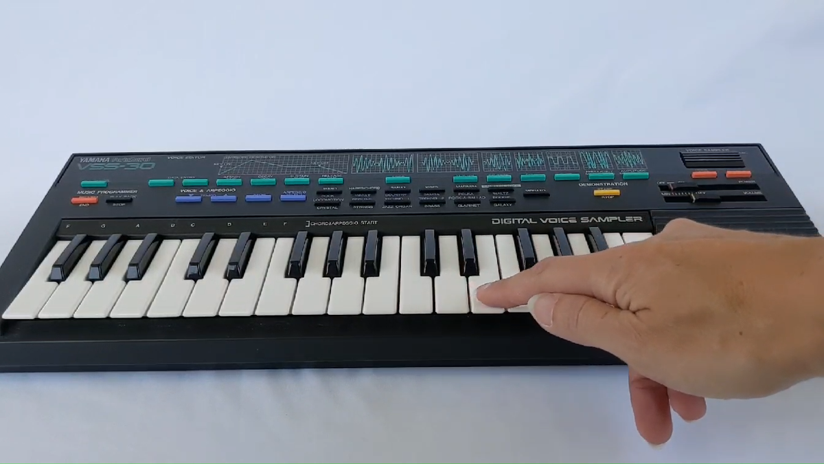 Yamaha VSS-30 PortaSound Voice Sampler Vintage Keyboard Box Manual