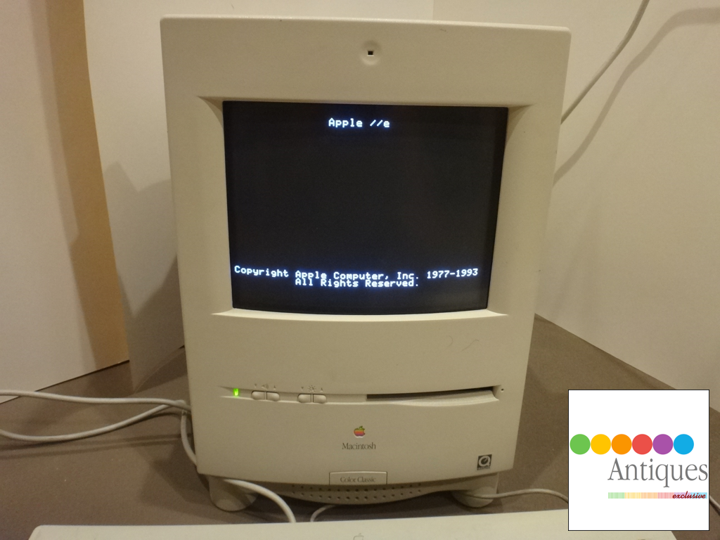Vintage Rare Macintosh Color Classic MYSTIC Apple IIe 20MB RAM 9GB