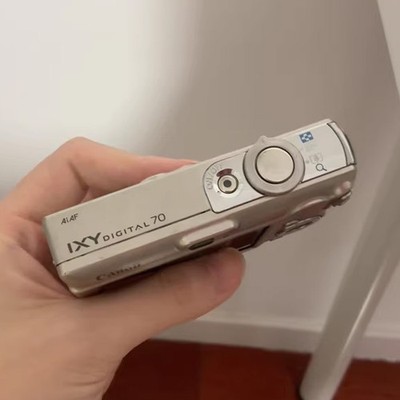 Canon IXY DIGITAL 70 Silver 6.0MP PowerShot Digital Camera W