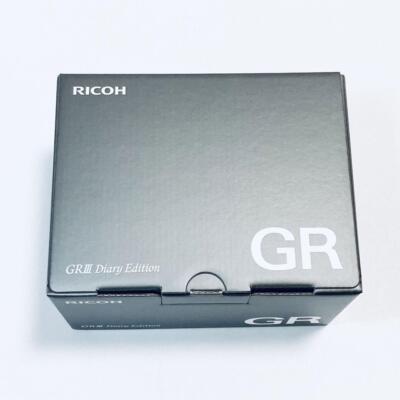 Ricoh GR III Diary Edition Metallic Warm Grey APS-C Compact