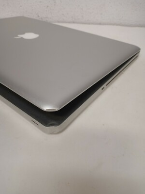 Apple MacBook Pro 15.4