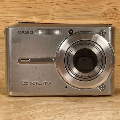 Casio Exilim EX-S600 Digital Camera 2.2