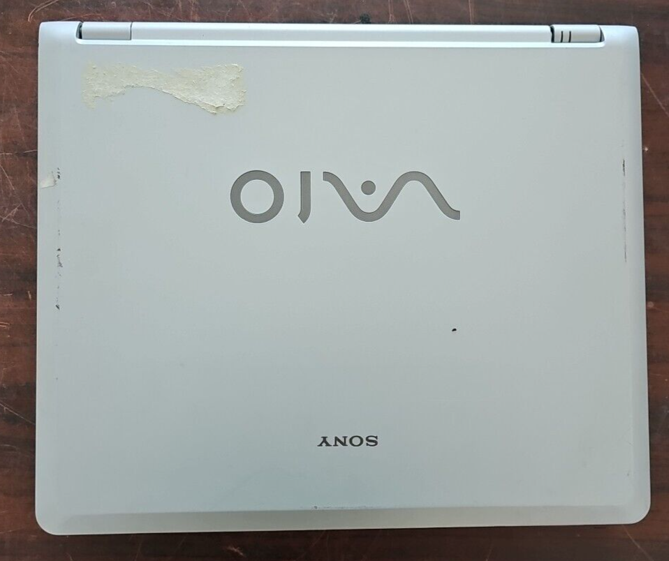 Sony VAIO Notebook Laptop PCG-9P6L / Pentium 4 / 512Mb RAM / no