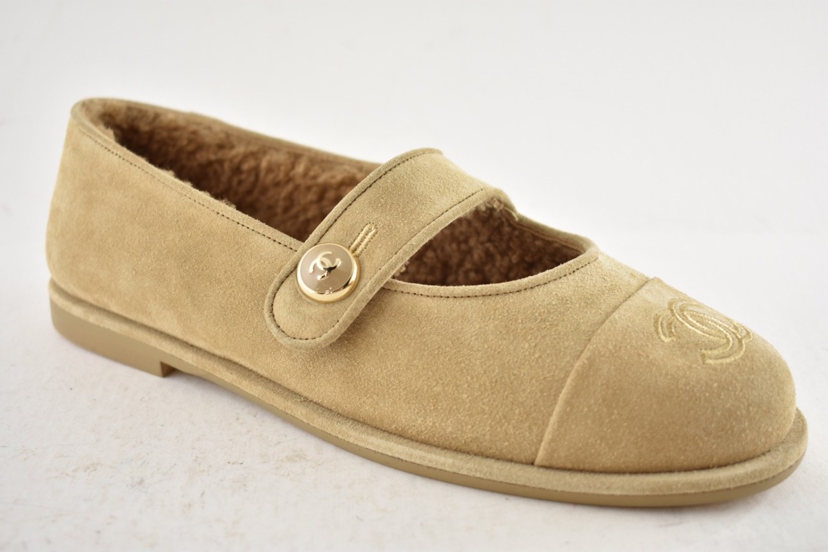 Chanel 25B Beige Suede Shearling Fur Mary Jane Moccasin Ballet