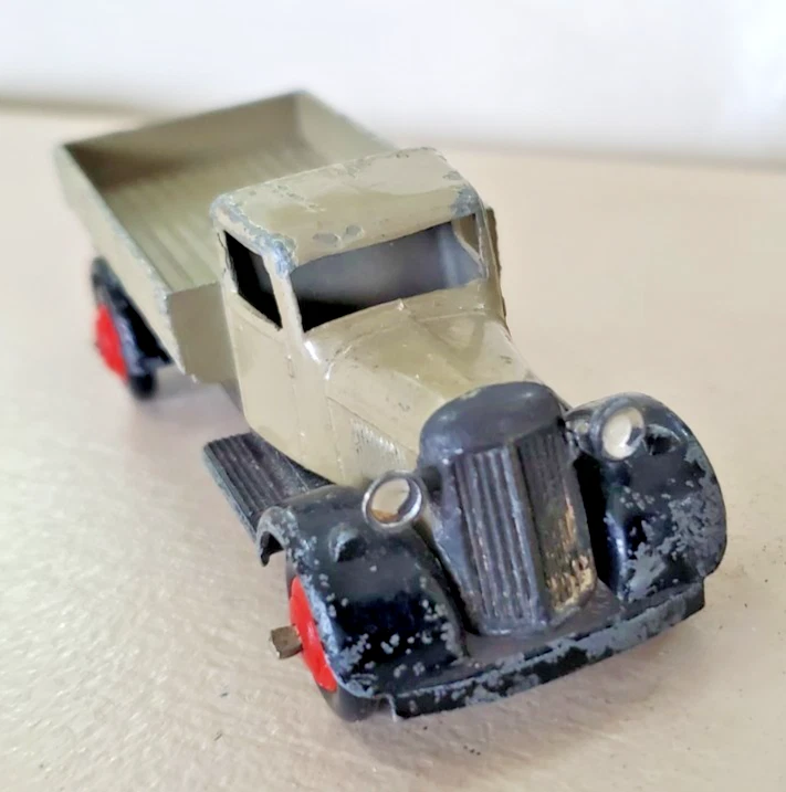 Dinky 1940 Year of Manufacture Vintage Manufacture Diecast Trucks