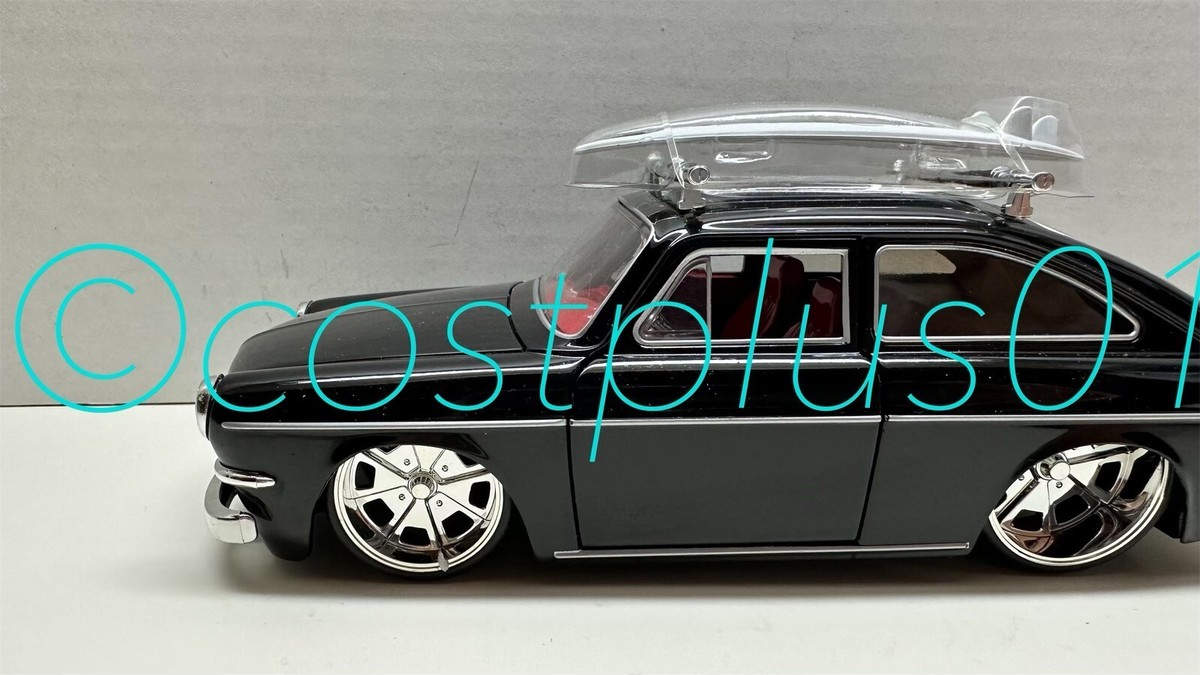 JADA V DUBS 1965 VW 1600 TL FASTBACK 1:24 BLACK SURFING CHROME