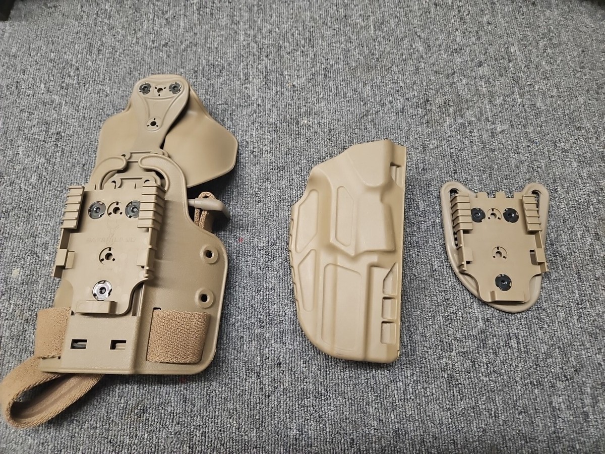 Safariland 1054-73 Beretta 92 F Holster Right-Hand Tan Thigh And