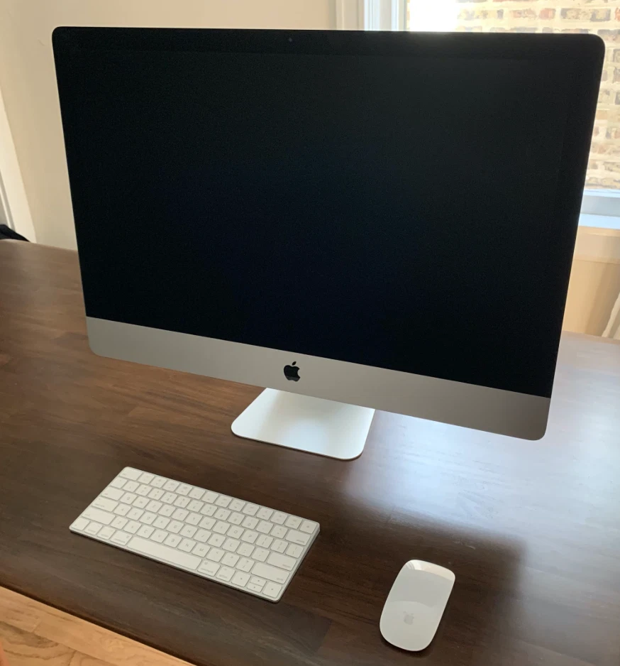 Apple iMac with Retina 5K display Intel Core i7 7th Gen. Apple
