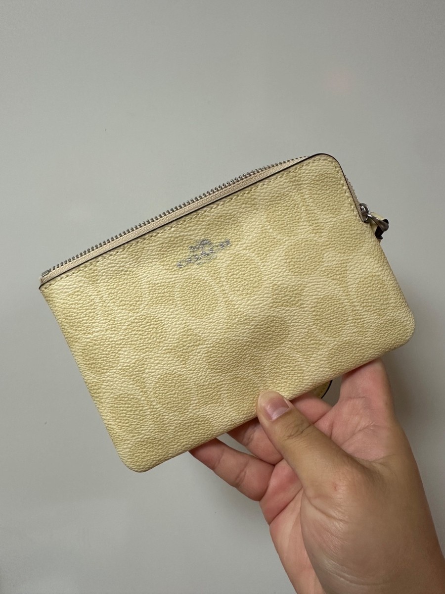 Coach CAQ75 Corner Zip Wristlet In Signature Canvas In Gold/Powder