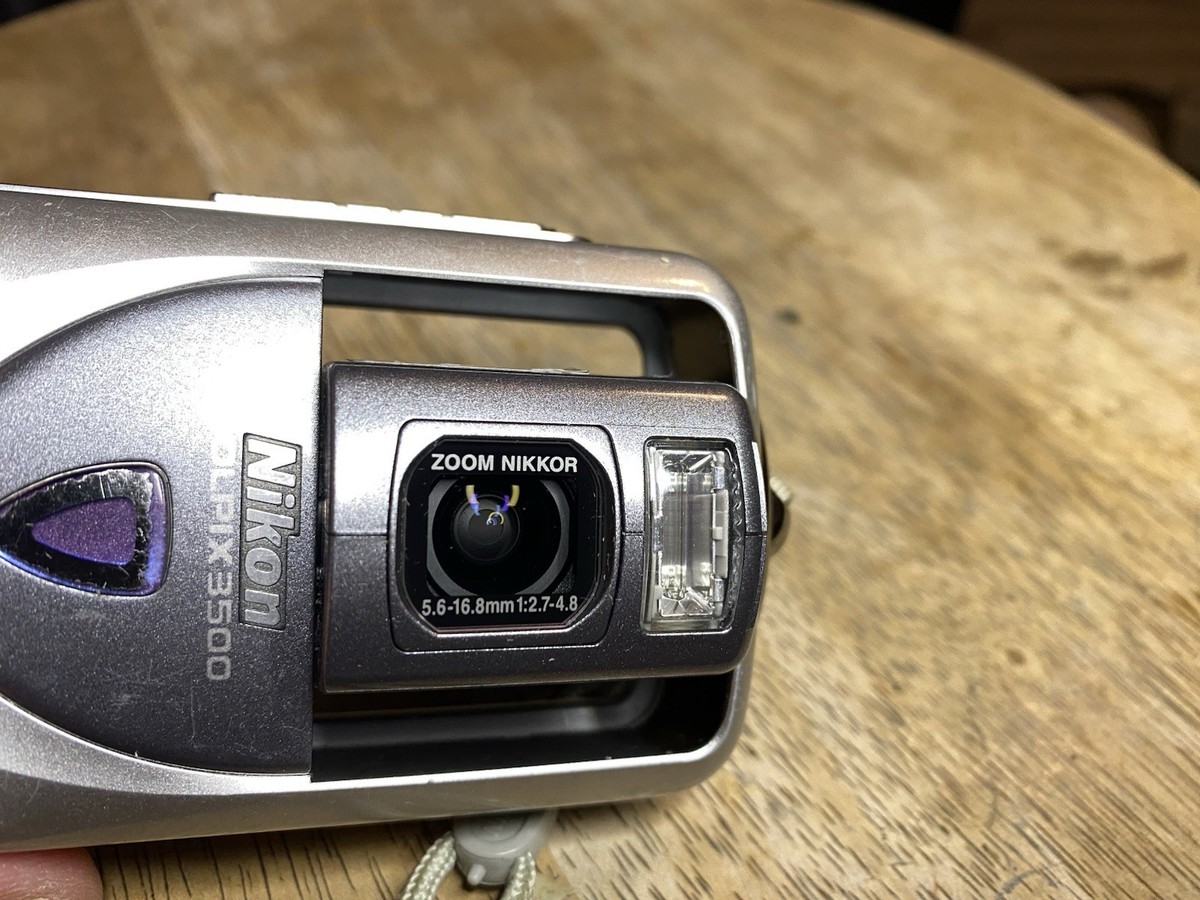 Rare Vintage Nikon CoolPix E3500 Digital Camera 3500 TESTED