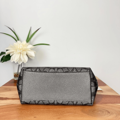 NWT Coach Zip Top Shoulder Bag In Signature Canvas | eBay