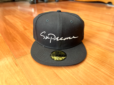 Supreme x New Era - Classic Script - Fitted Hat/Cap - 7 1/2 - Navy