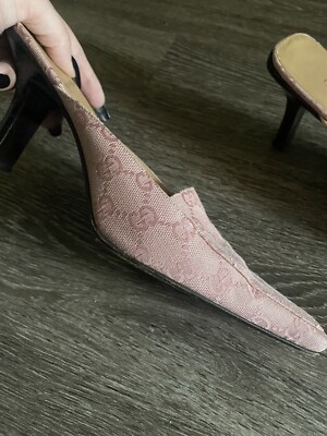 VINTAGE GUCCI Y2K EMBOSSED PINK JACQUARD LOGO HEEL MULE LOAFER SZ