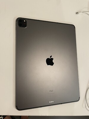 Apple iPad Pro 5th Gen 2TB, Wi-Fi + 5G (Unlocked), 12.9 in - Space