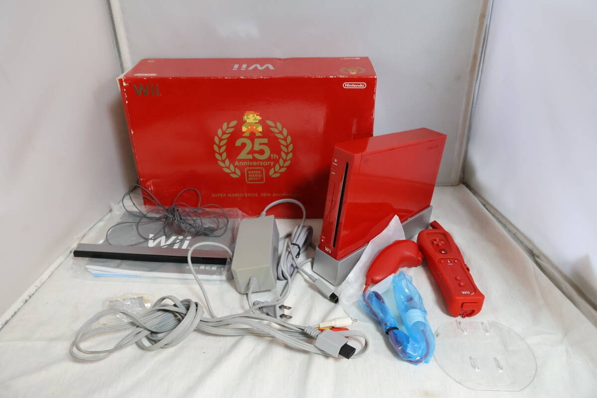 Nintendo Wii Super Mario Bros 25th Anniversary Limited Edition Red