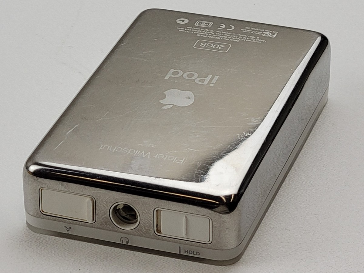 Apple iPod Classic 2nd Generation Gen. Touch Wheel (A1019) 20GB