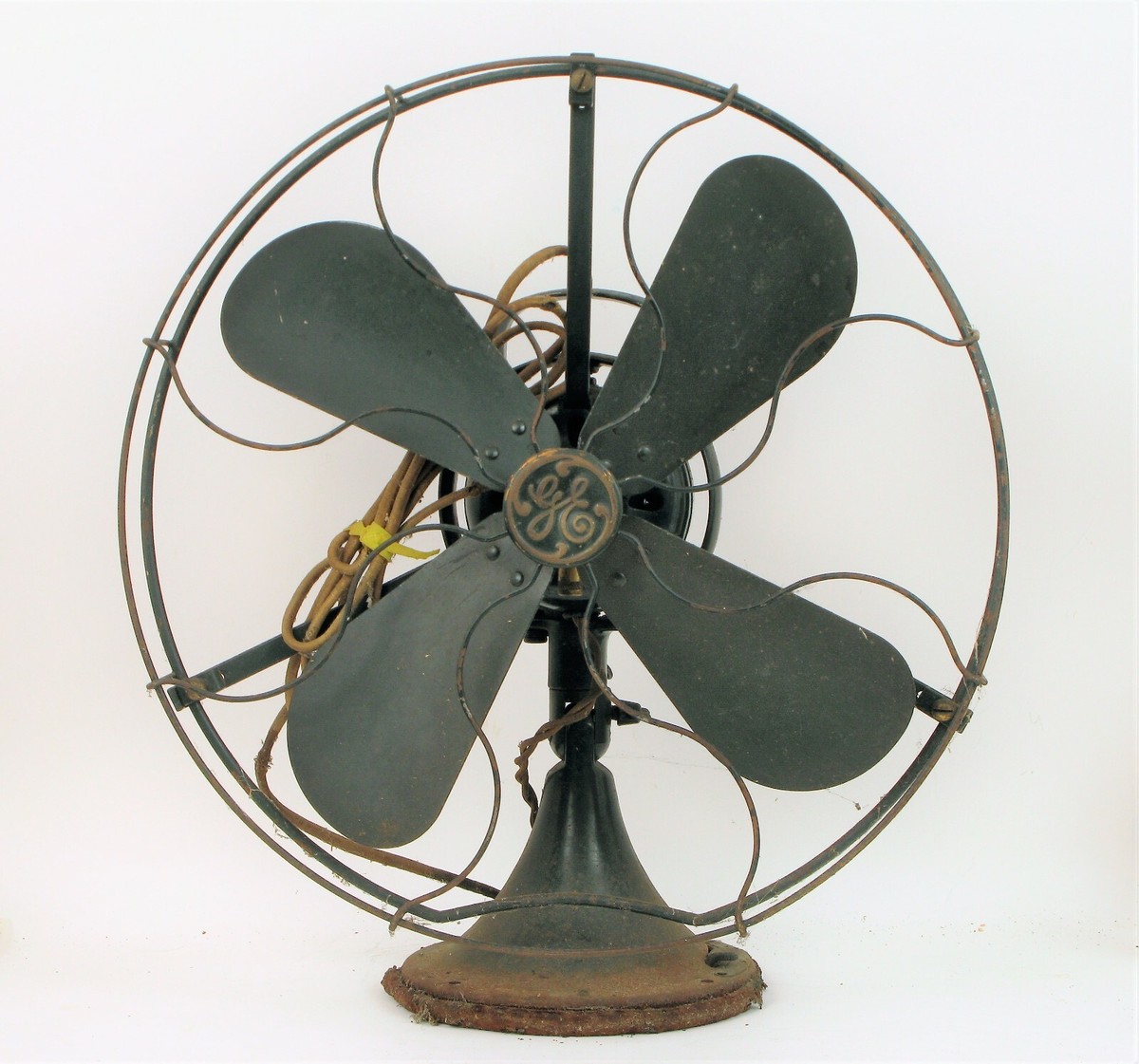 RARE ANTIQUE GENERAL ELECTRIC OSCILATTING DESK FAN GREEN PAINT