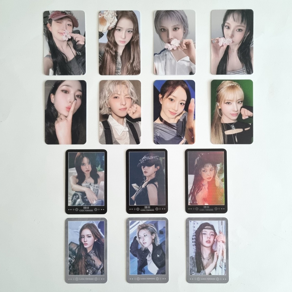 NMIXX Forward Pop-Up Official MD Trading Card JYP Shop Benefit