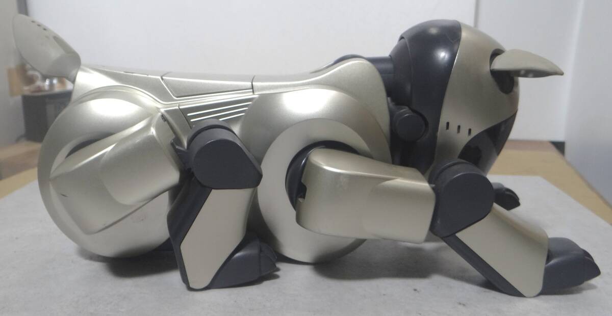 Junk Sony Aibo ERS-210 Silver color No Tested For Parts RARE unit