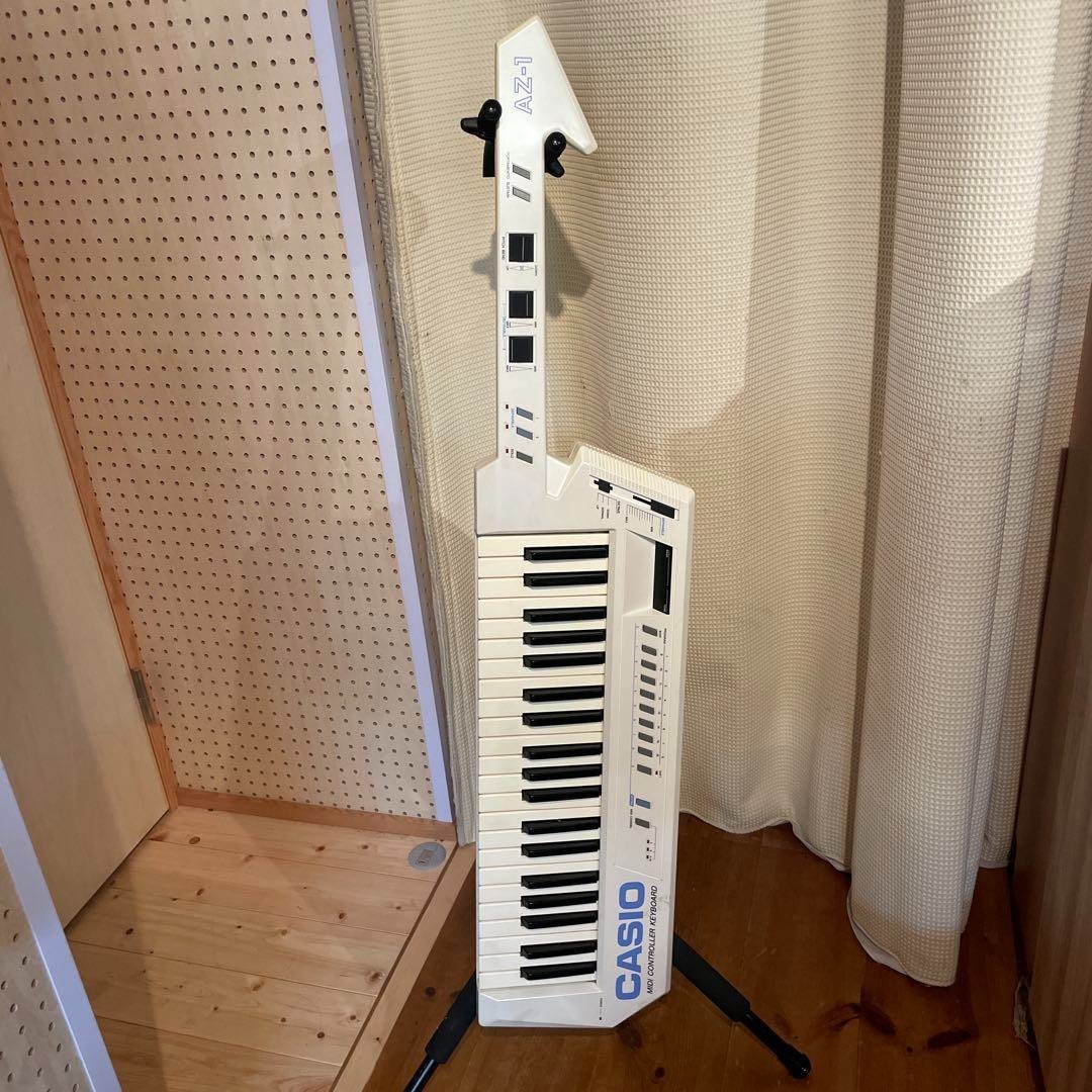 CASIO AZ-1 Shoulder Keyboard Keytar — Rare Vintage MIDI Controller