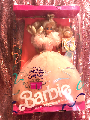1991 Vintage Birthday Surprise Barbie #3679 NRFB Great B-DAY Gift