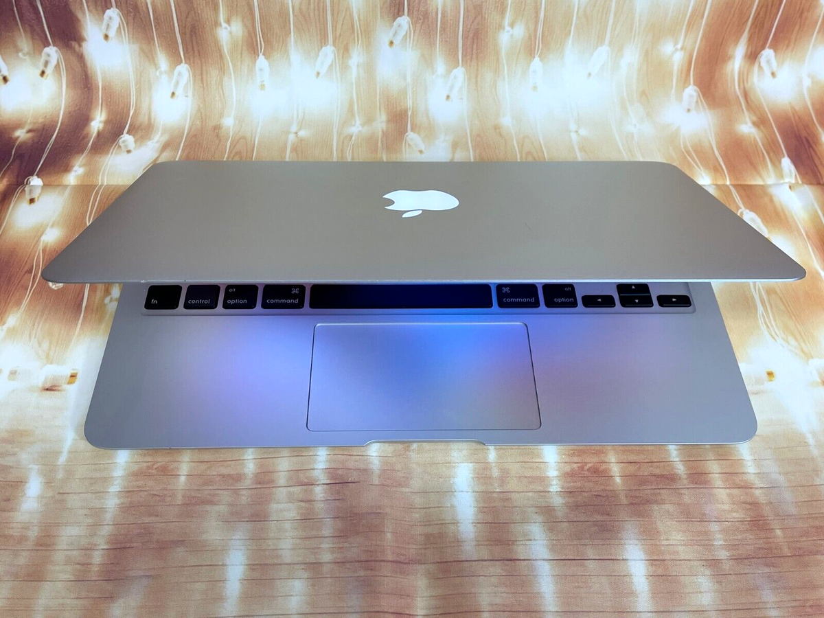 Apple Macbook Air 11