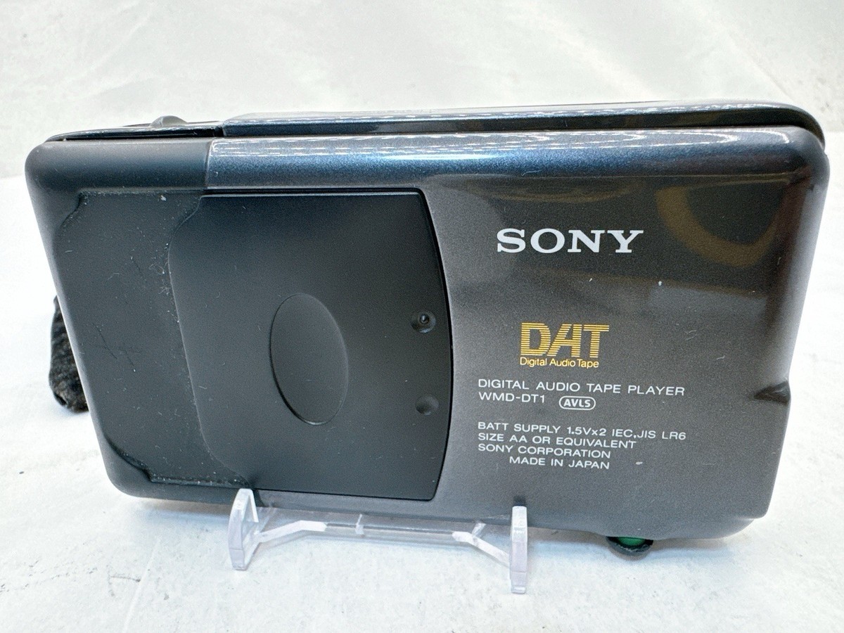 Sony Walkman WMD-DT1 Portable DAT Digital Audio Tape Player Made