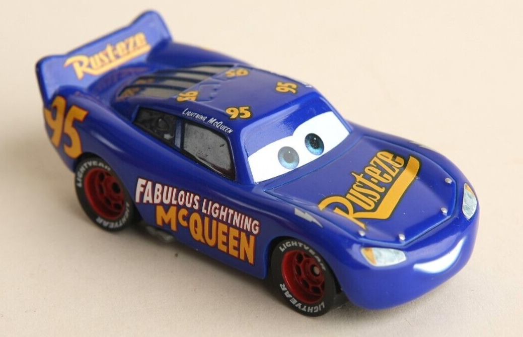Disney Pixar Cars 3 - FABULOUS LIGHTNING McQUEEN #95 - RUST-EZE