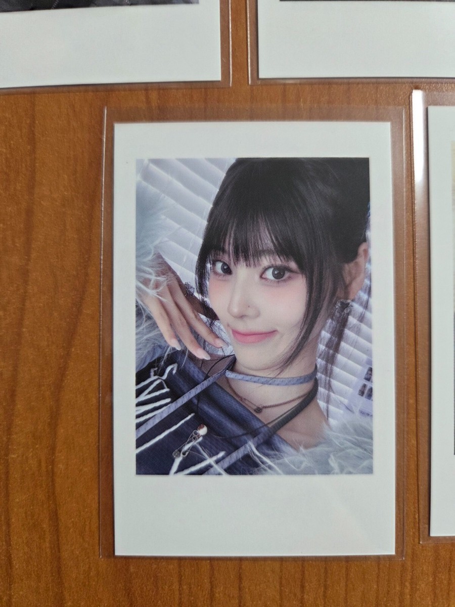 ARTMS Jinsoul Photocard Official 