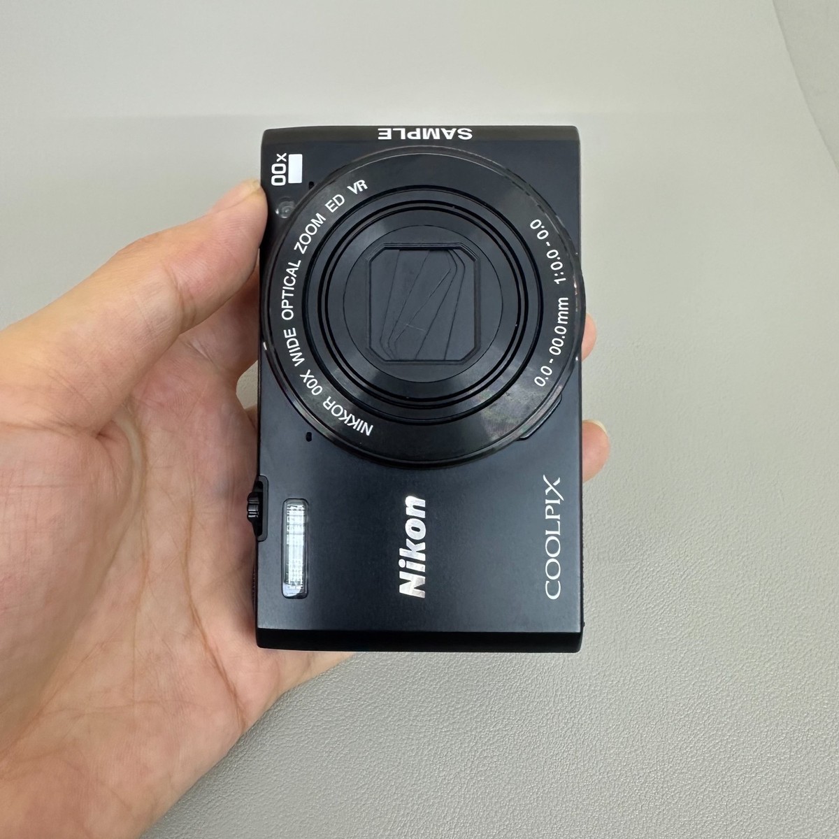 Nikon COOLPIX S7000 Digital Camera 16 MP 20x Optical Zoom with